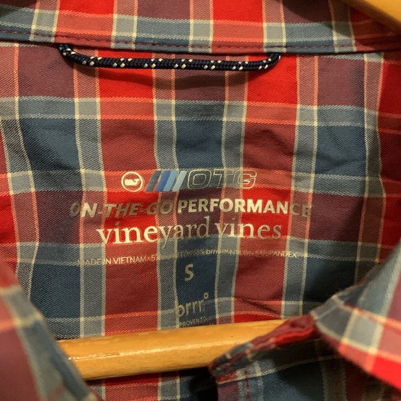 Vineyard Vines (S) - Picture 3 of 15